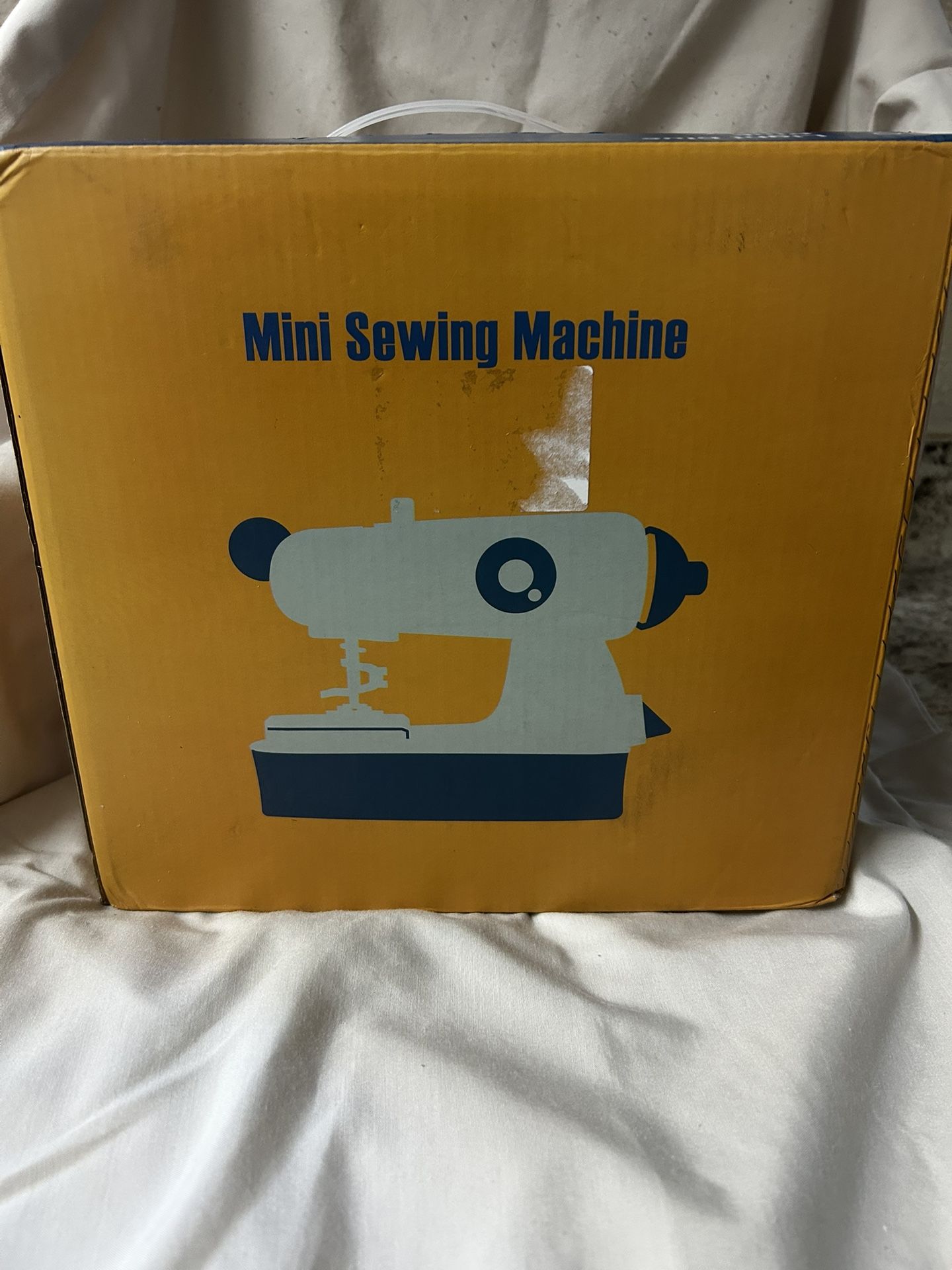 MINI MÁQUINA DE COSER