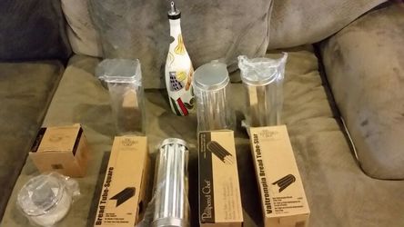 7 Pampered Chef Items 5 are NIB