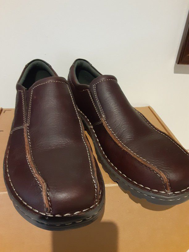 Clark's Shoes Men Size 10 $30 NUEVOS 