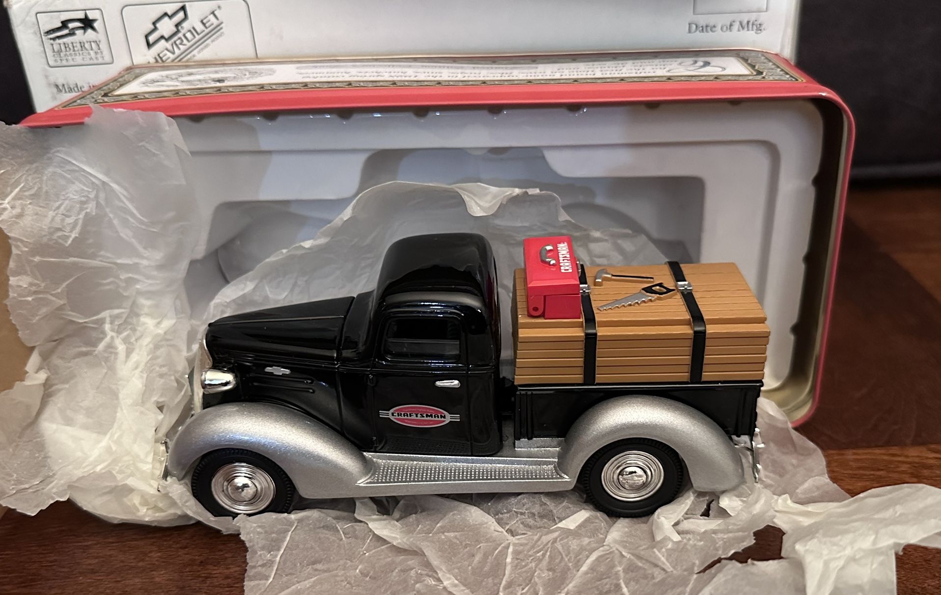 Liberty Classics Craftsman 1937 Chevrolet Pickup Coin Bank in Tin Box NEW