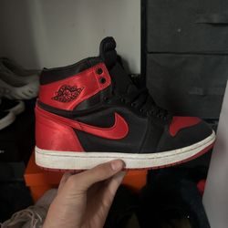 Jordan 1 Mids 