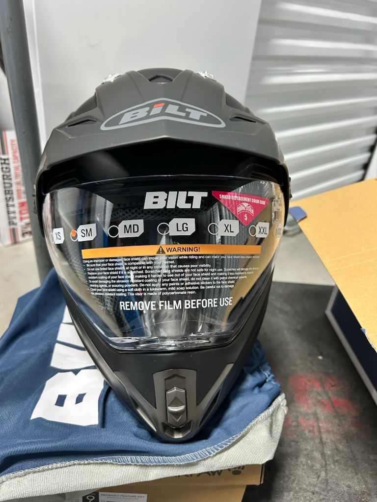 Motorcycle helmet