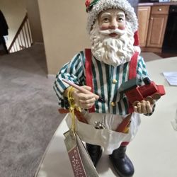 SANTA 🎅 VINTAGE TOY MAKER FIGURINE 