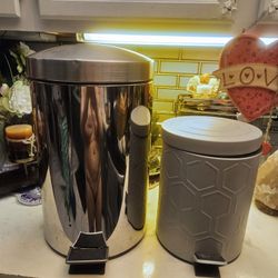 2 SMALL BATHROOM SIZE TRASH CANS $5 AND $10
