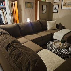 Sectional Couch 