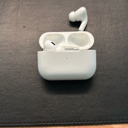 Apple AirPods Pro 2 