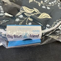 My Brest Friend Original Nursing Pillow Brand New $25 Cash or E-pay RI Daily Deals Message for appt. https://offerup.com/redirect/?o=aHR0cHM6Ly93d3cuZ