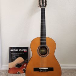 Kids Size Classical Guitar And Chord Book
