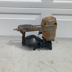2 Working Roofing Nail Guns 