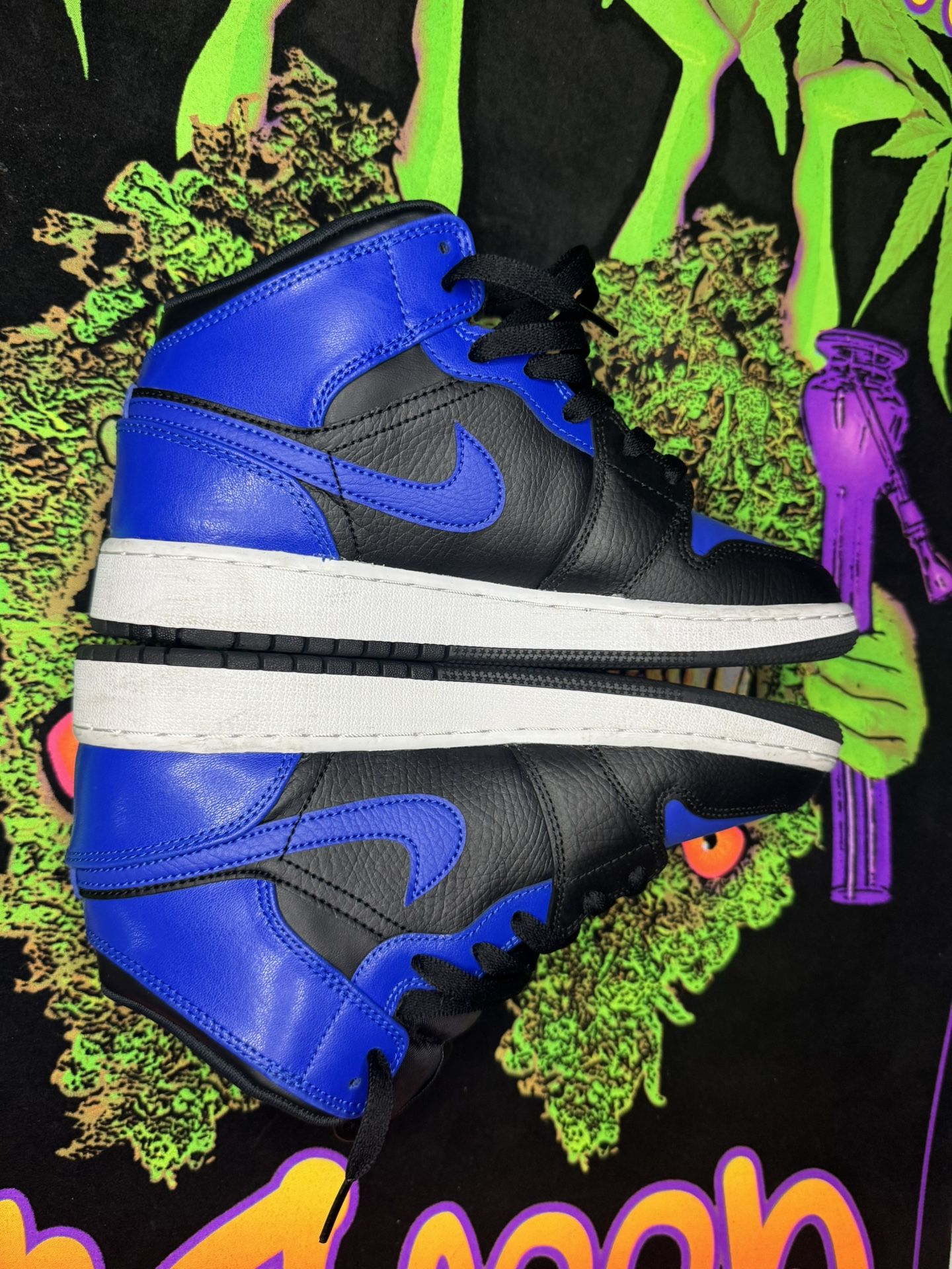 Jordan 1 Hyper Royale Size 6Y