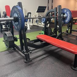 Olympic Flat Bench Press w/pivot 