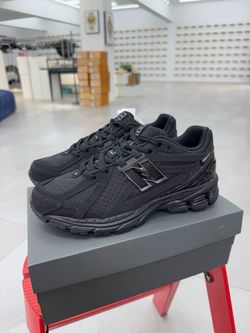 New Balance 1906R WF Black width D M1906RWF Men's Size 10