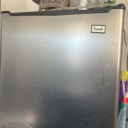Mini Fridge With Freezer Good Condition 