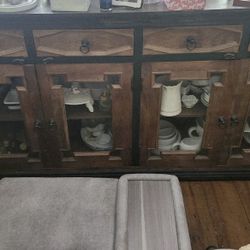 Buffet Cabinet 