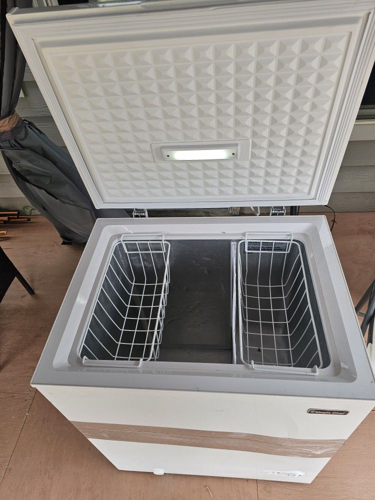 Freezer Magic Chef