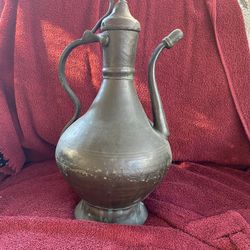 Antique can