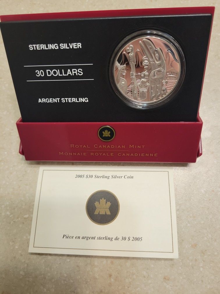 2005 Canada $30 Totem Pole Silver Coin. Weight Is 31.5 Grams