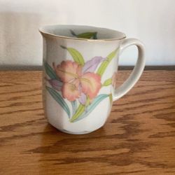 Orchid Mist  Gold Trimmed Coffee Cup! Porch Pickup Only!