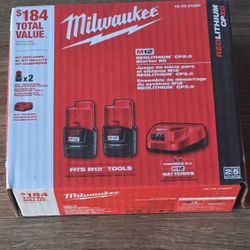 M12 12v Lithium Ion Compact 2.0 A H Battery Pack