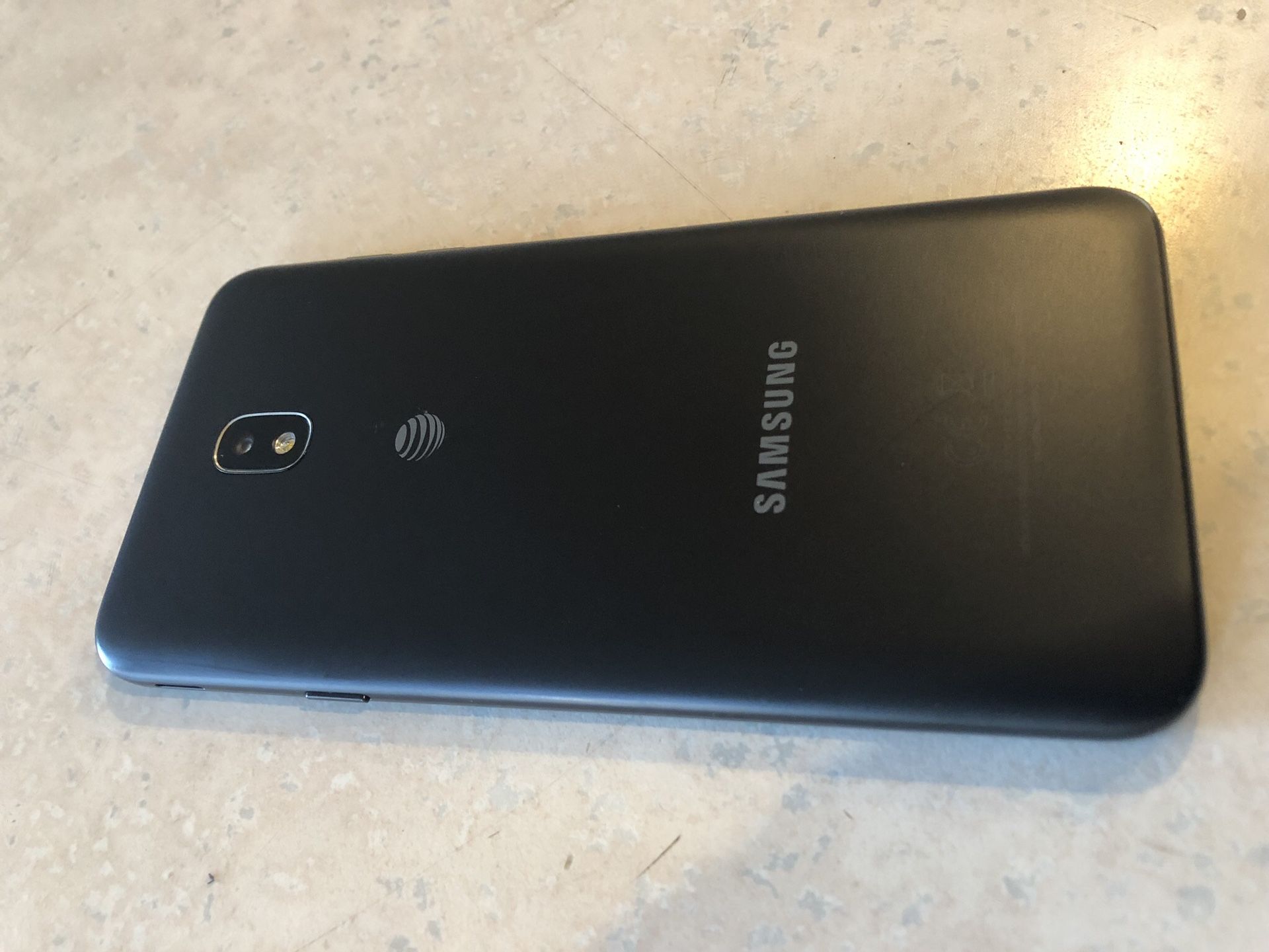 Samsung galaxy j7 brand new condition unlocked