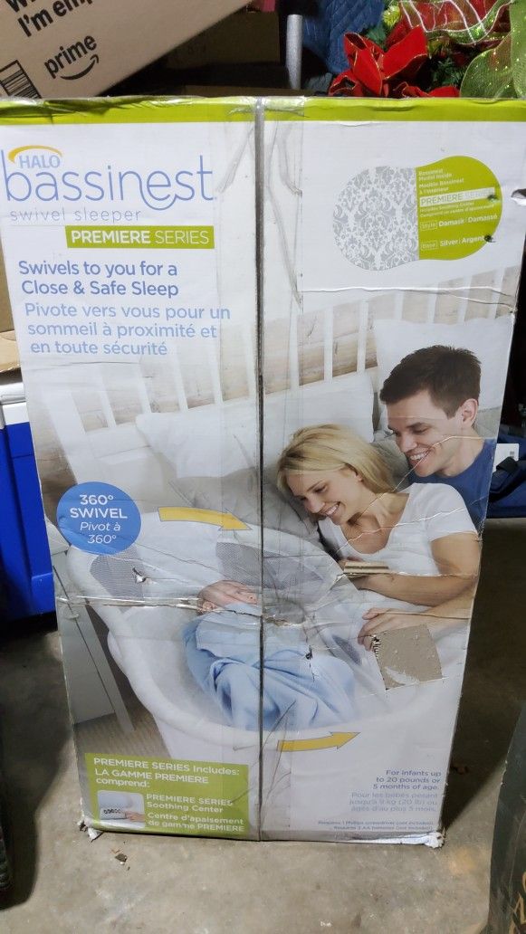 Halo Bassinet Swivel Sleeper Essentia