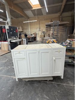 Custom base cabinet