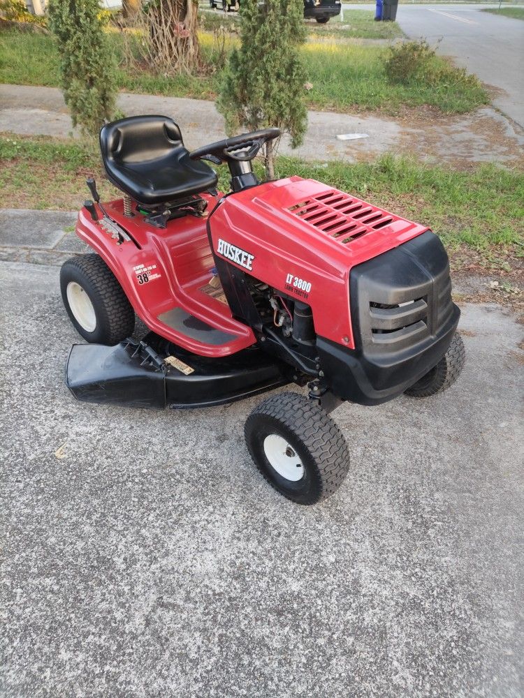 gas Riding Lawn Mower With New Blades $900