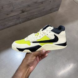 Travis Jump man Jack Neon 10 
