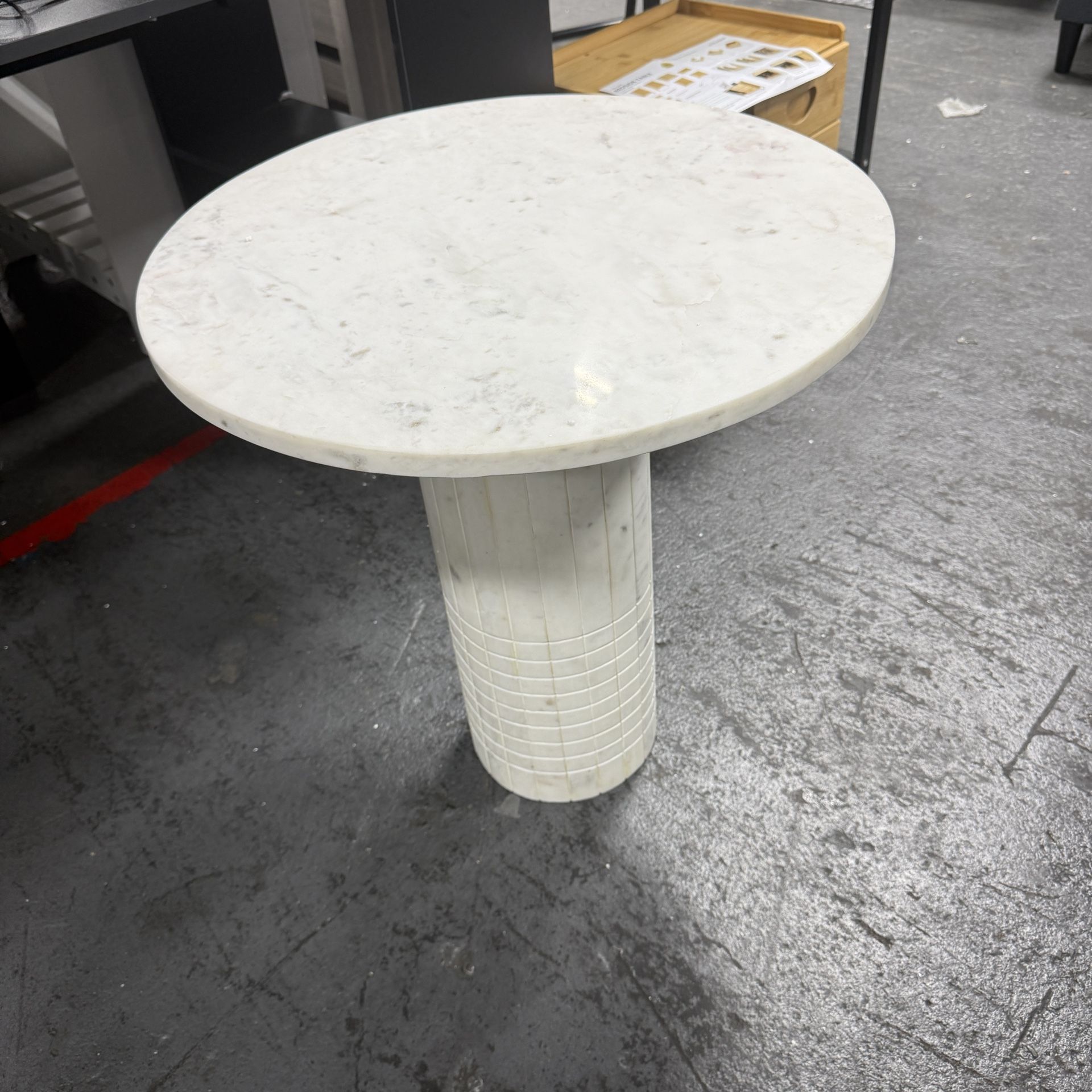 Brand new Coaster Home Furnishings - Astoria - Round End Table with Marble Construction and Fluted Design - Living Room - 22-Inch - White - 709667