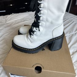 Dr Martens  Chesney Boots 