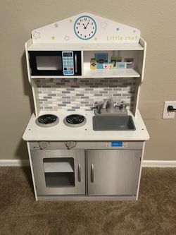 Play kitchen kids