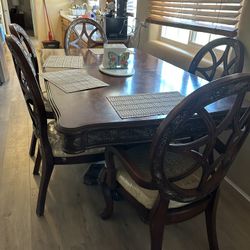 Comedor Con 5 Sillas 