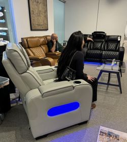 Sofa Y Loveseat, Reclining, Electric, Led👌financing Available Down $53.