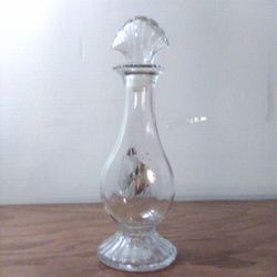 Vintage Avon Sea Fantasy Bud Vase Bath Oil Decanter