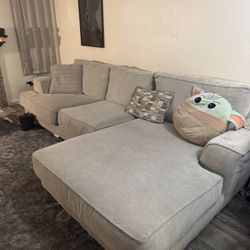 Living spaces Monrowe Couch