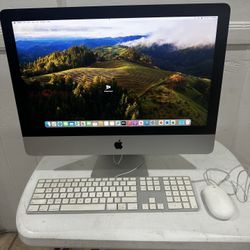 Apple iMac Desktop Computer 