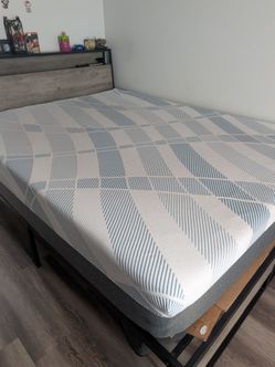 Queen bed