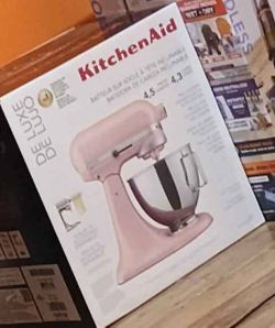 KitchenAid De Luxe Stand Mixer Pink