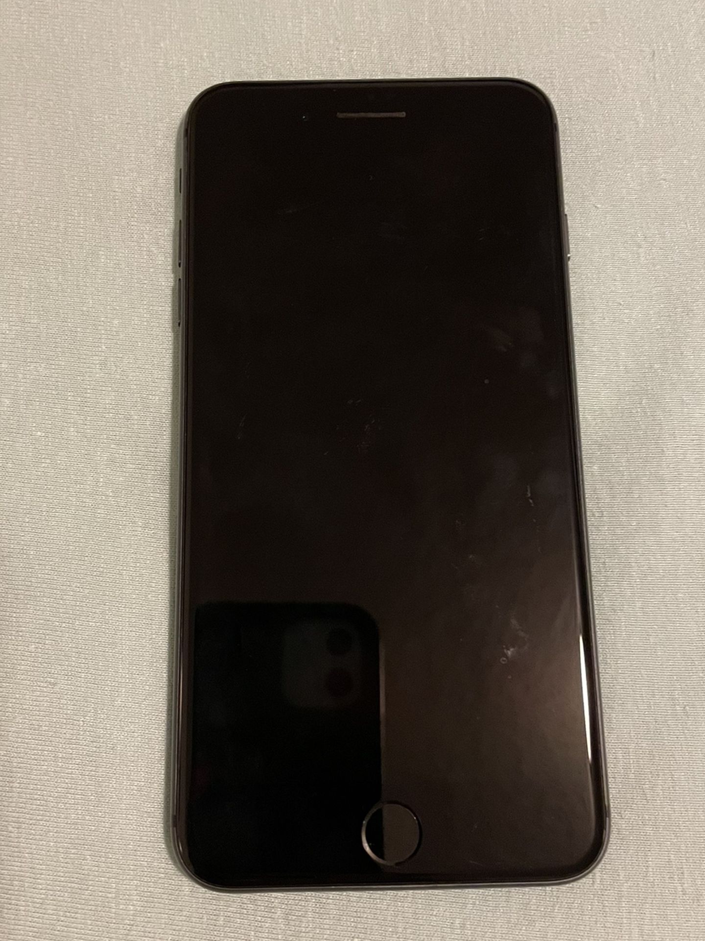 iPhone 8 Plus Unlimited In Excellent Condition