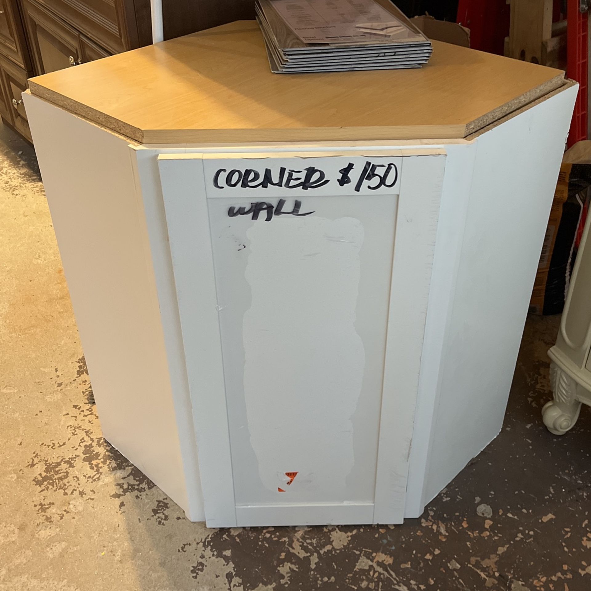 33” Corner Wall Cabinet