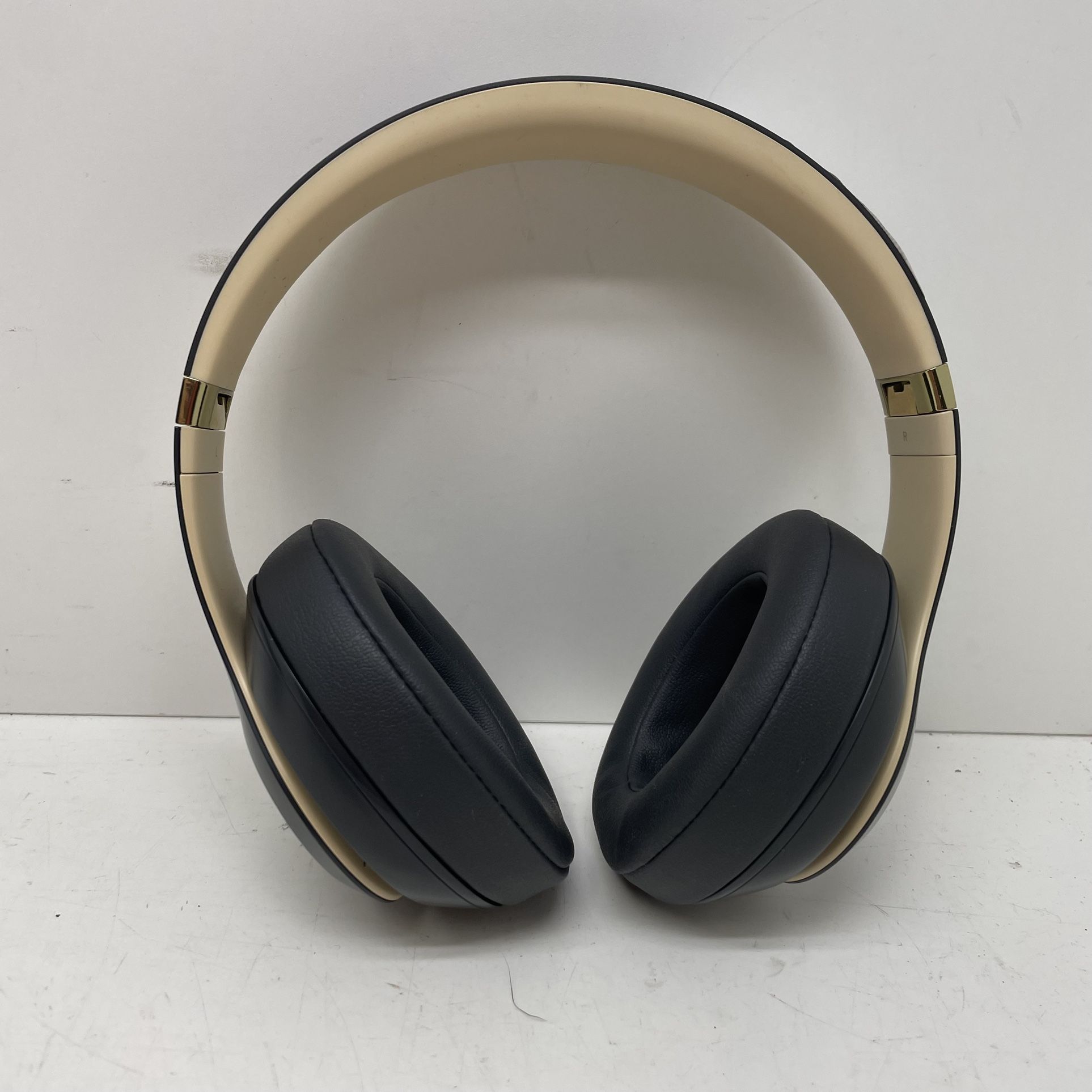 Beats Studio 3 Headphones 196805