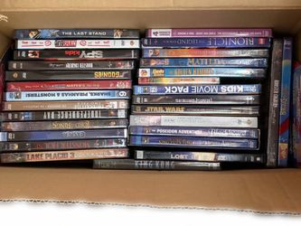 Box with 30 different movies - DVDs