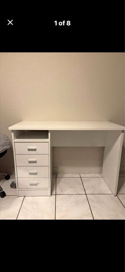 Vanity desk