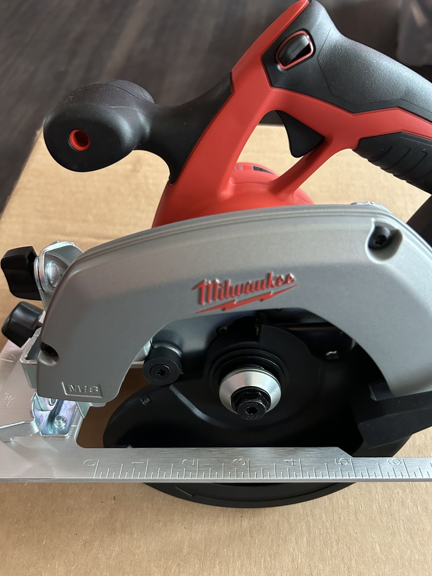 18 v circular saw milwaukee