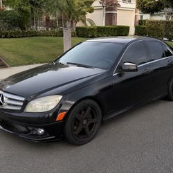 2010 Mercedes C300 Luxury 