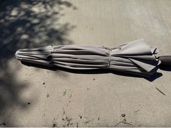 Outdoor umbrella