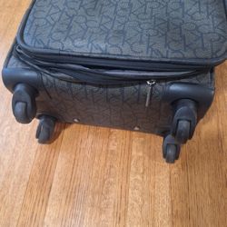 Carry-on Suitcase 