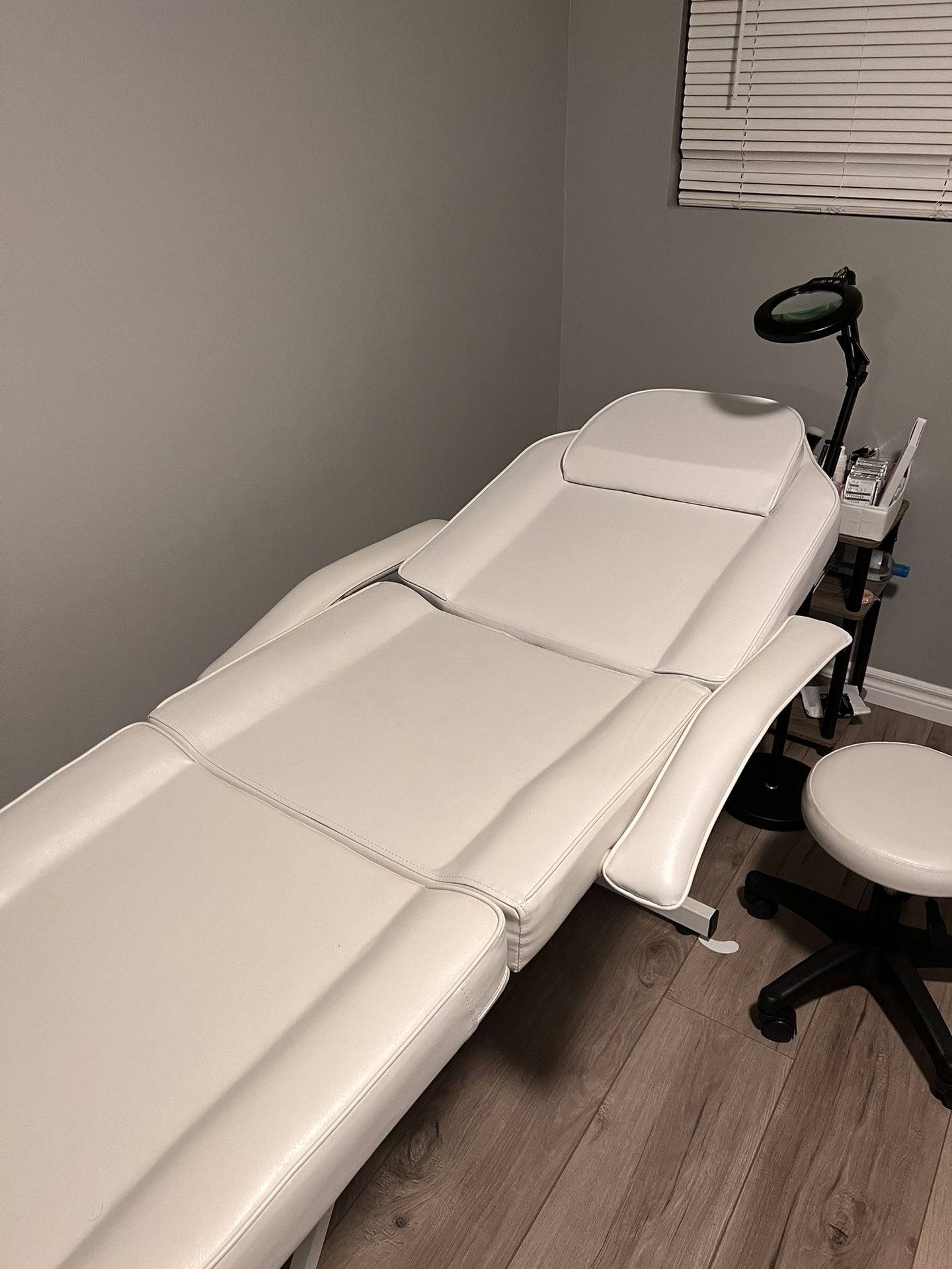 Bellavie salon spa bed sale