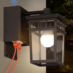 Porch Light with GFCI Outlet Built in, Dusk to Dawn Outdoor Lighting with Outlet, Waterproof Anti-Rust Alunmium Exterior Wall Mount Fixture