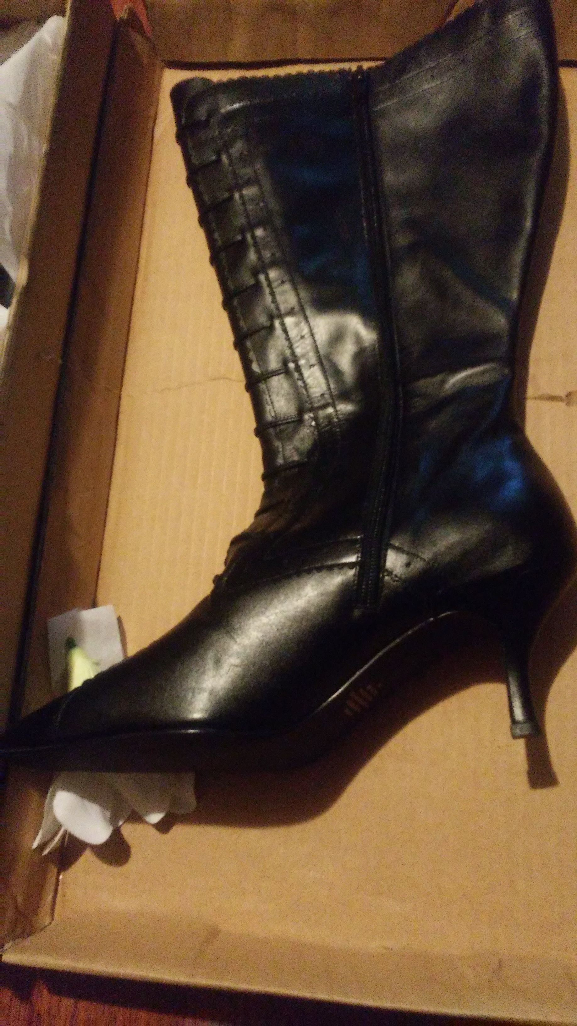 Ladies black leather boots